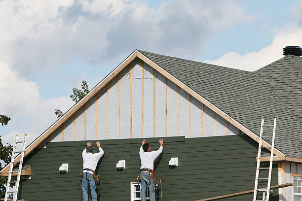 Professional Siding Replacement technician working in New Columbia, PA